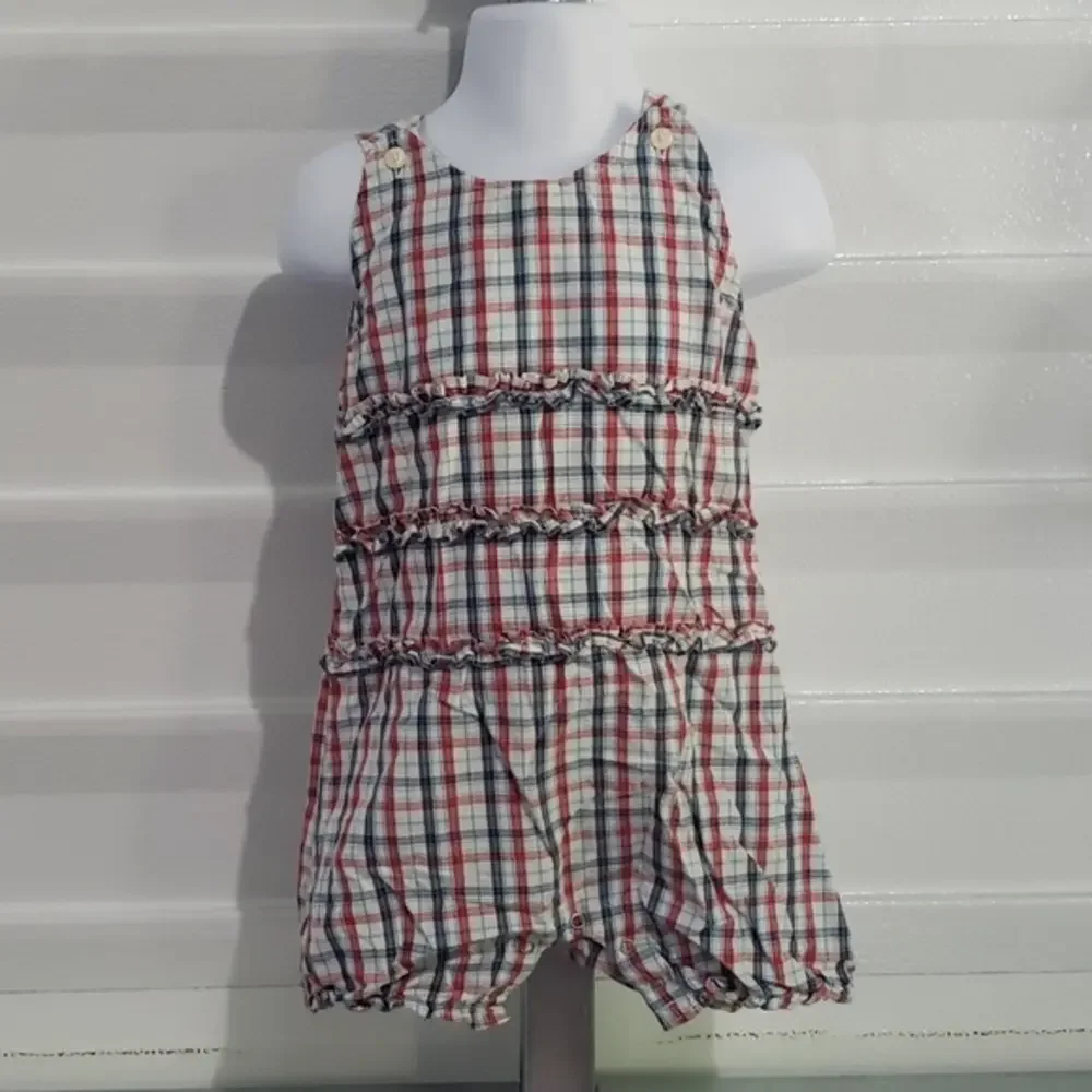 Old Navy plaid romper‎ size 18/24 Months
